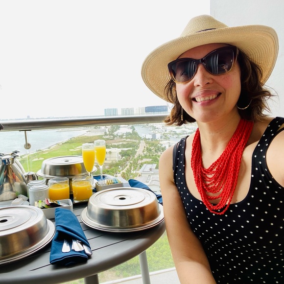 Meet your Posher, Cathy - Picture 3 of 3